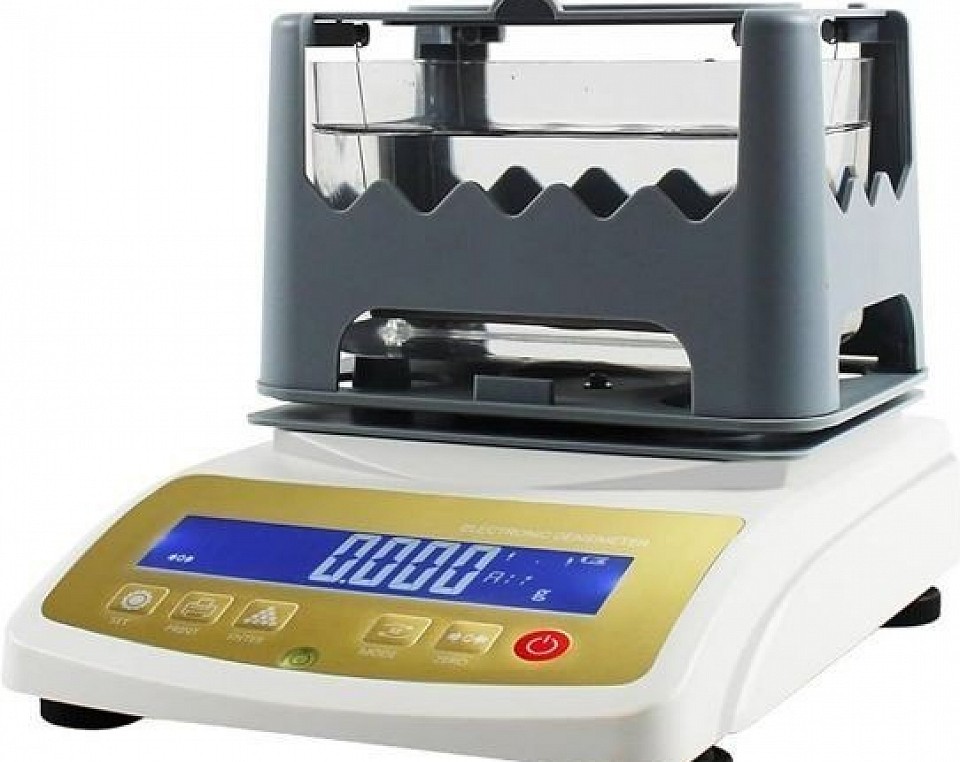 Quality control procedures during gold weighing and verification