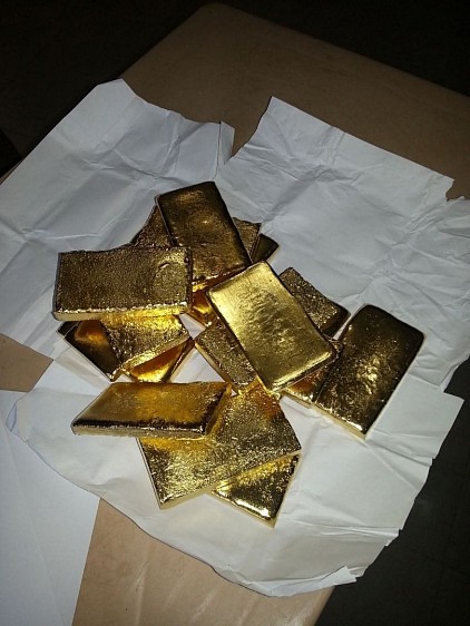 Gold doré bars for gold supply enquiries from Uganda